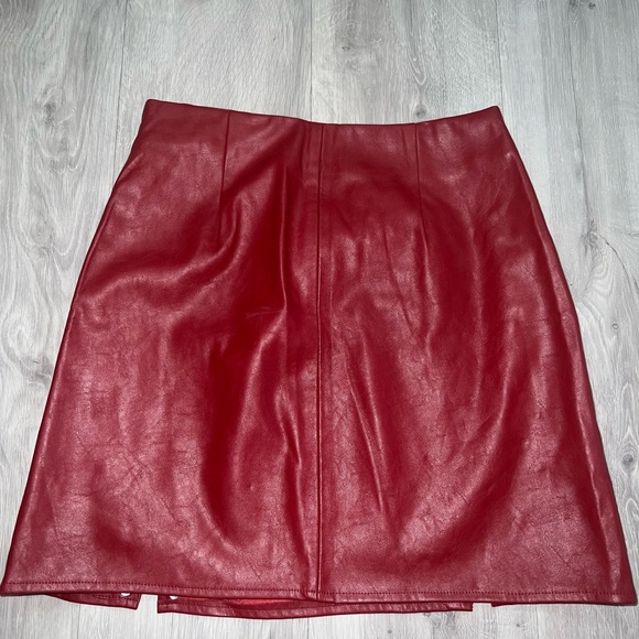 ‼️SOLD DO+BE Red Faux Leather Studded Mini Skirt - Picture 4 of 5